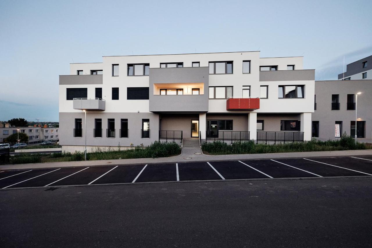 Apartman Aper Apartment Znojmo Luaran gambar